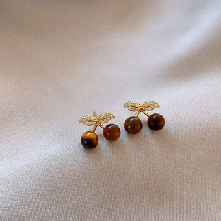 MEILAIFUREN高端定制古里雅咖色微镶樱桃耳钉女款爆款高级感耳环