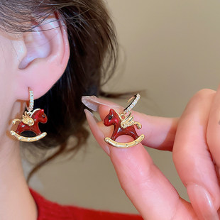 MEILAIFUREN高端定制锆石滴油红色小马吊坠耳钉轻奢小众设计耳环