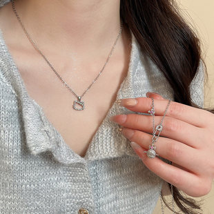 MEILAIFUREN高端定制镶钻KT猫简约时尚项链轻奢精致巨好看锁骨链