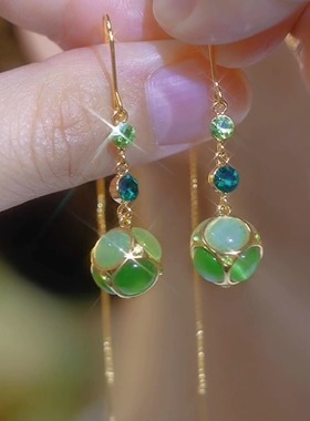 MEILAIFUREN高端定制绿色镶钻猫眼石绣球耳线轻奢气质高级感耳环