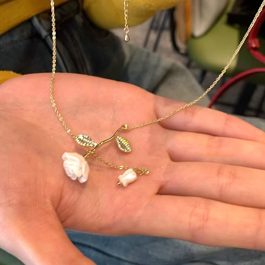 网红玫瑰花金色项链贝母吊坠