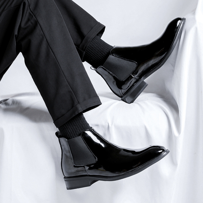 亮面漆皮中帮切尔西靴低帮马丁靴