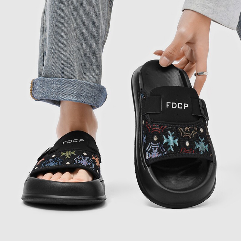 高级感一字拖男夏季外穿透气厚底轻便休闲沙滩拖鞋刺绣露趾凉拖鞋