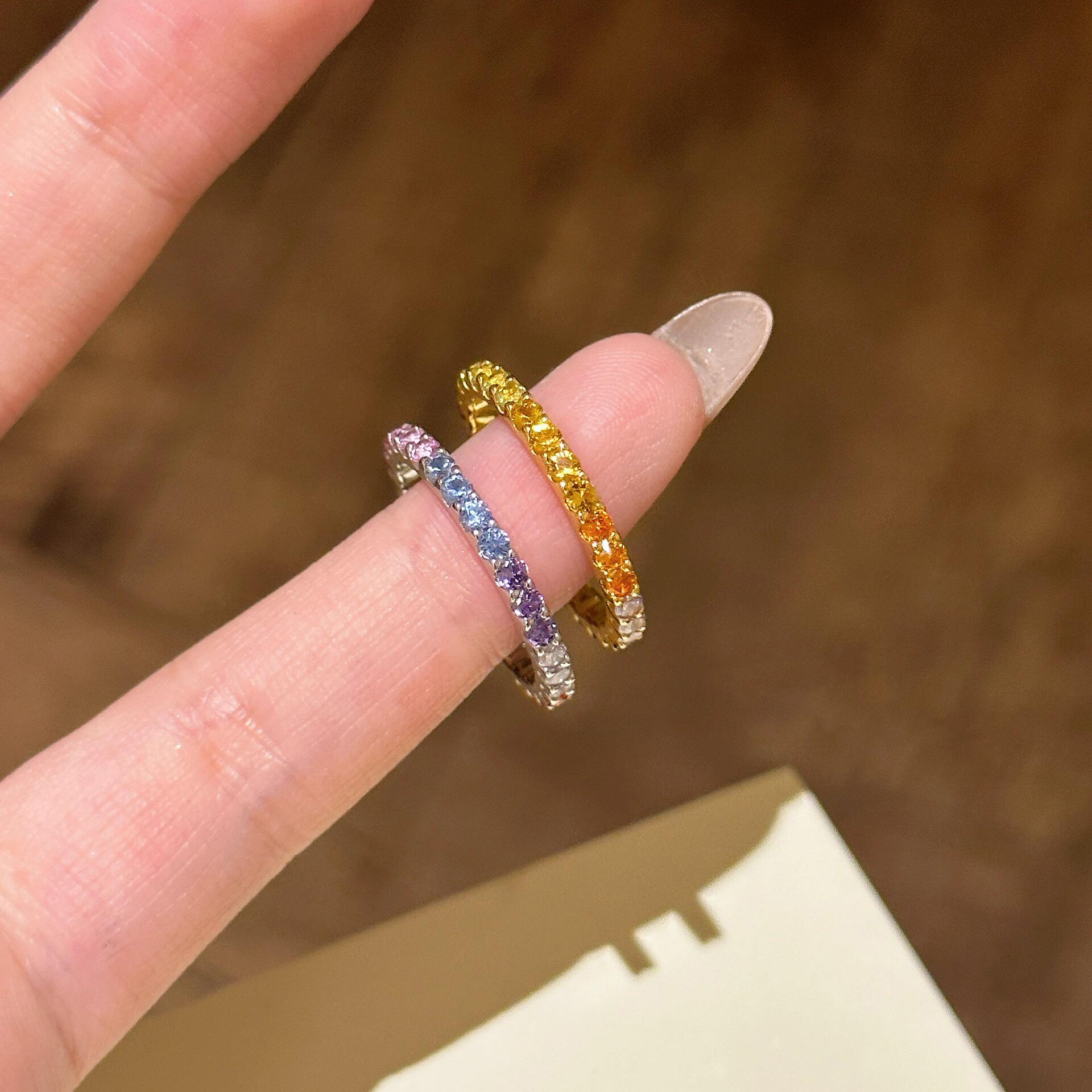 创意彩色排钻戒指女轻奢高级感多巴胺彩虹渐变开口指环少女新款潮