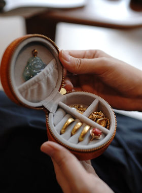 鹿小姐牛皮复古便携首饰盒