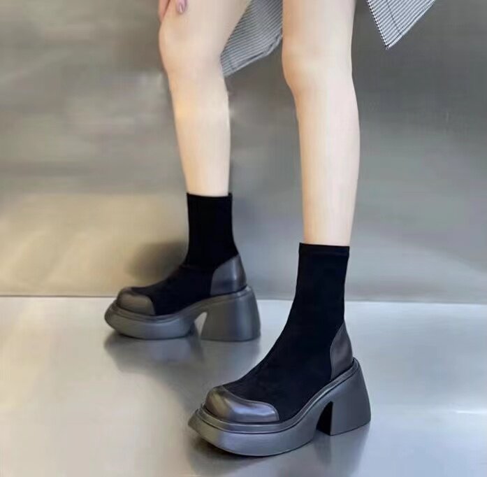 黑色厚底增高小个子马丁靴女春秋ins英伦风2022年新款百搭潮短靴