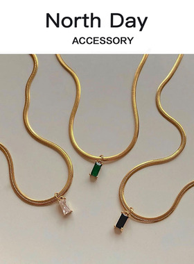 多色欧美风钛钢微镶字母项链新品