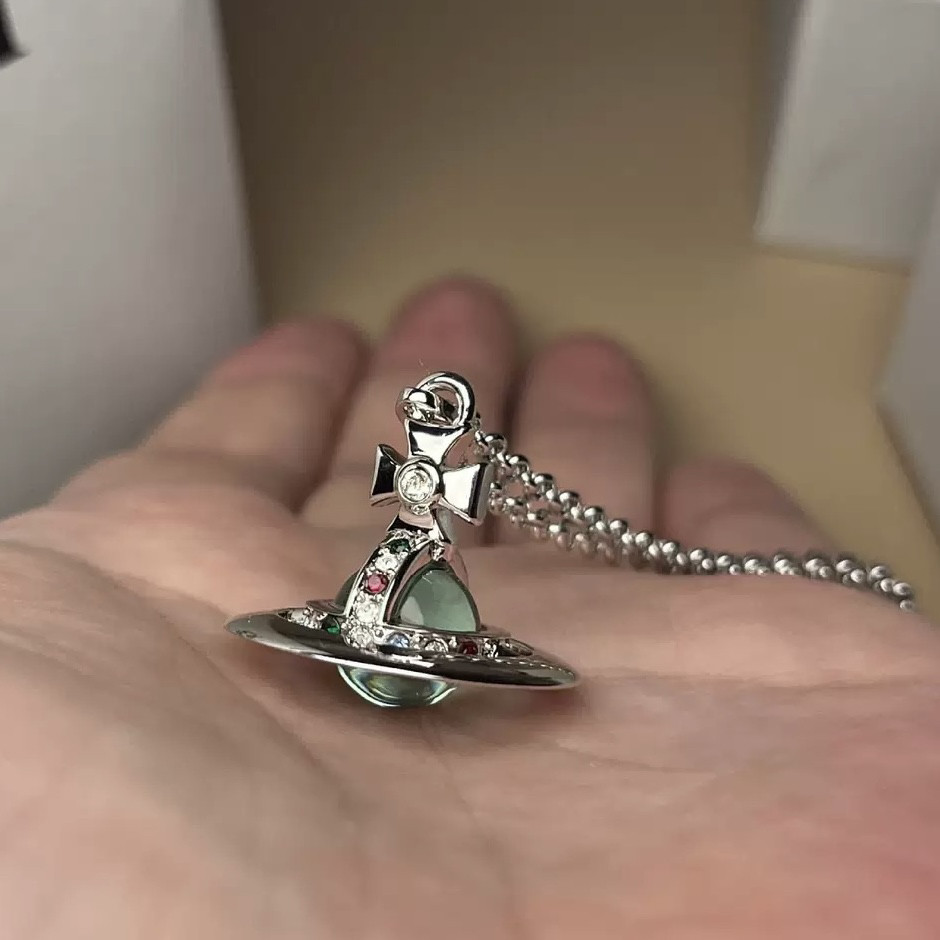 Northday自制薄荷硬糖 钛钢链条立体绿玻璃球星球土星项链毛衣链