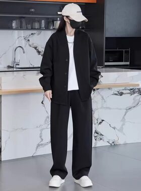 春夏美式潮牌高级感休闲运动套装男女同款时尚V领外套长裤两件套