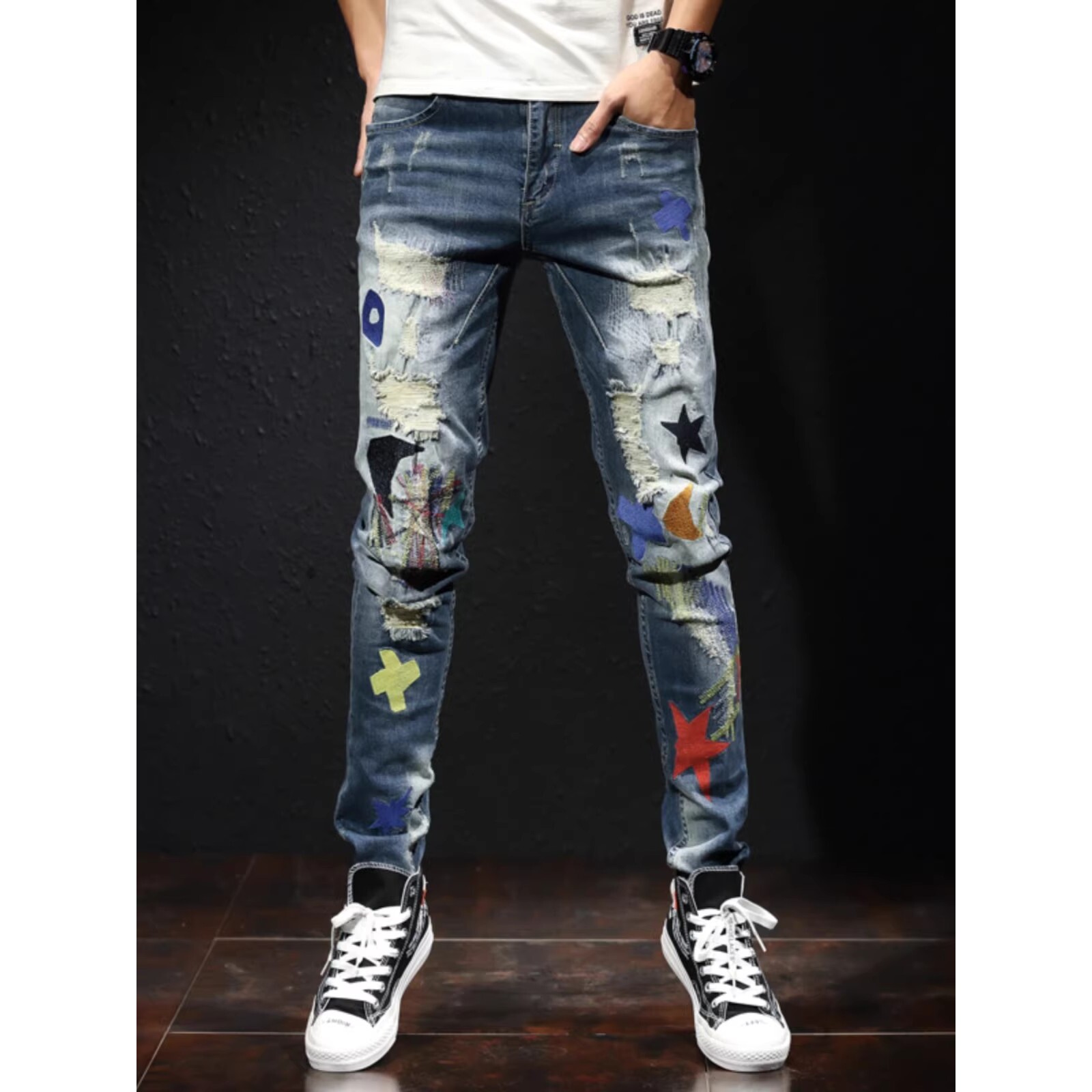 男士刺绣破洞牛仔裤男韩版潮流个性绣花小脚裤修身补丁乞丐裤潮牌
