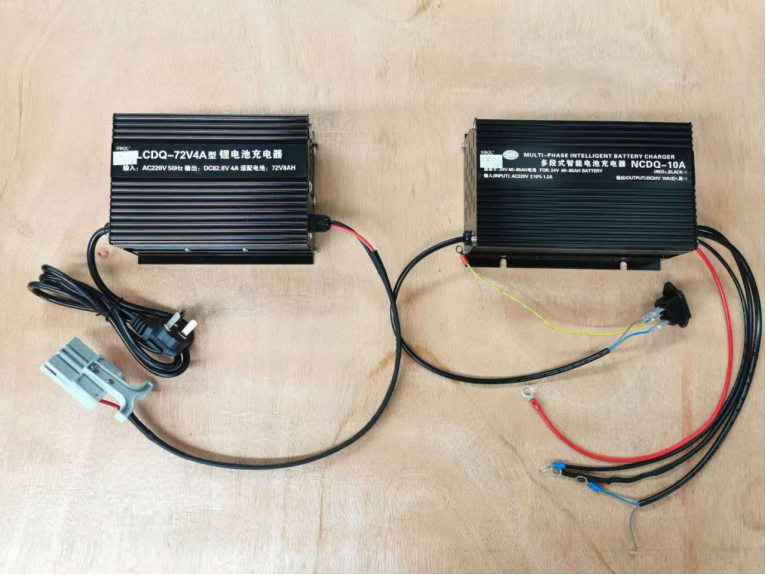 合力力达小金刚CBD15-170H叉车24V10A锂电CDQ-72V4A72V8AH充电机