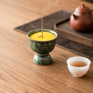 越窑青瓷香插香座陶瓷熏香炉新中式白韵香炉家用供奉线香香插底座