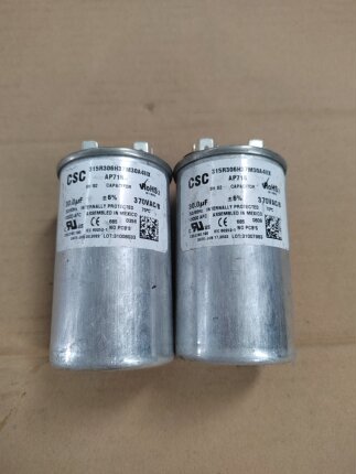 CSC进口拆机油浸电容370VAC  30UF 体积：45*75mm 一只10元