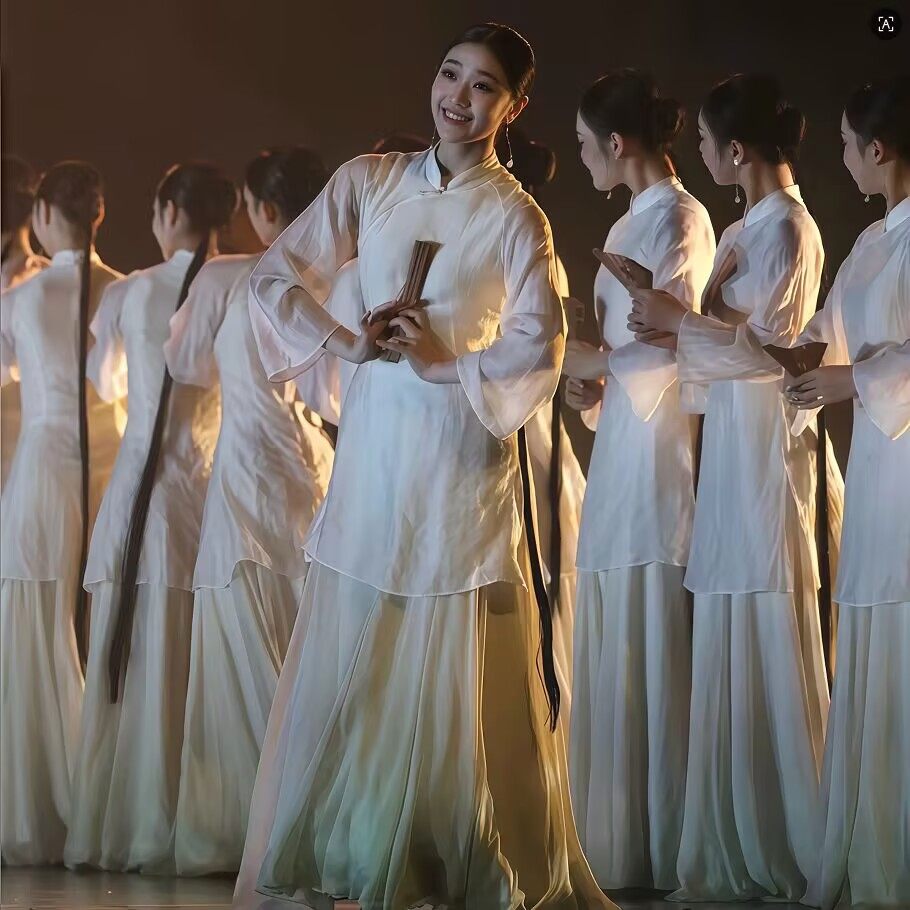剧目成人女一扇百年古典舞香扇叠春演出服艺考飘逸大裙摆舞蹈服,女装/女士精品,民族服装/舞台装,淘宝优惠券,粉丝福利购,淘宝优惠卷