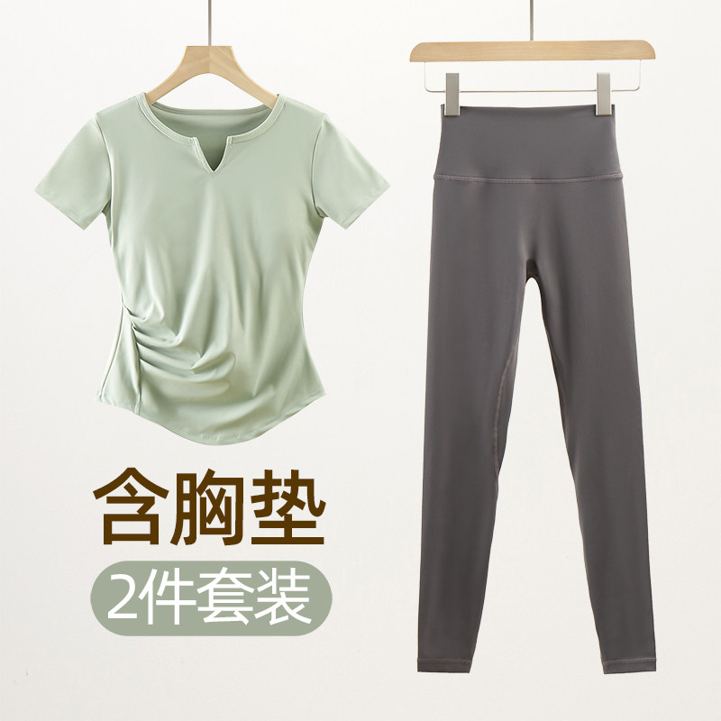 带胸垫瑜伽服套装女短袖夏季薄款图片