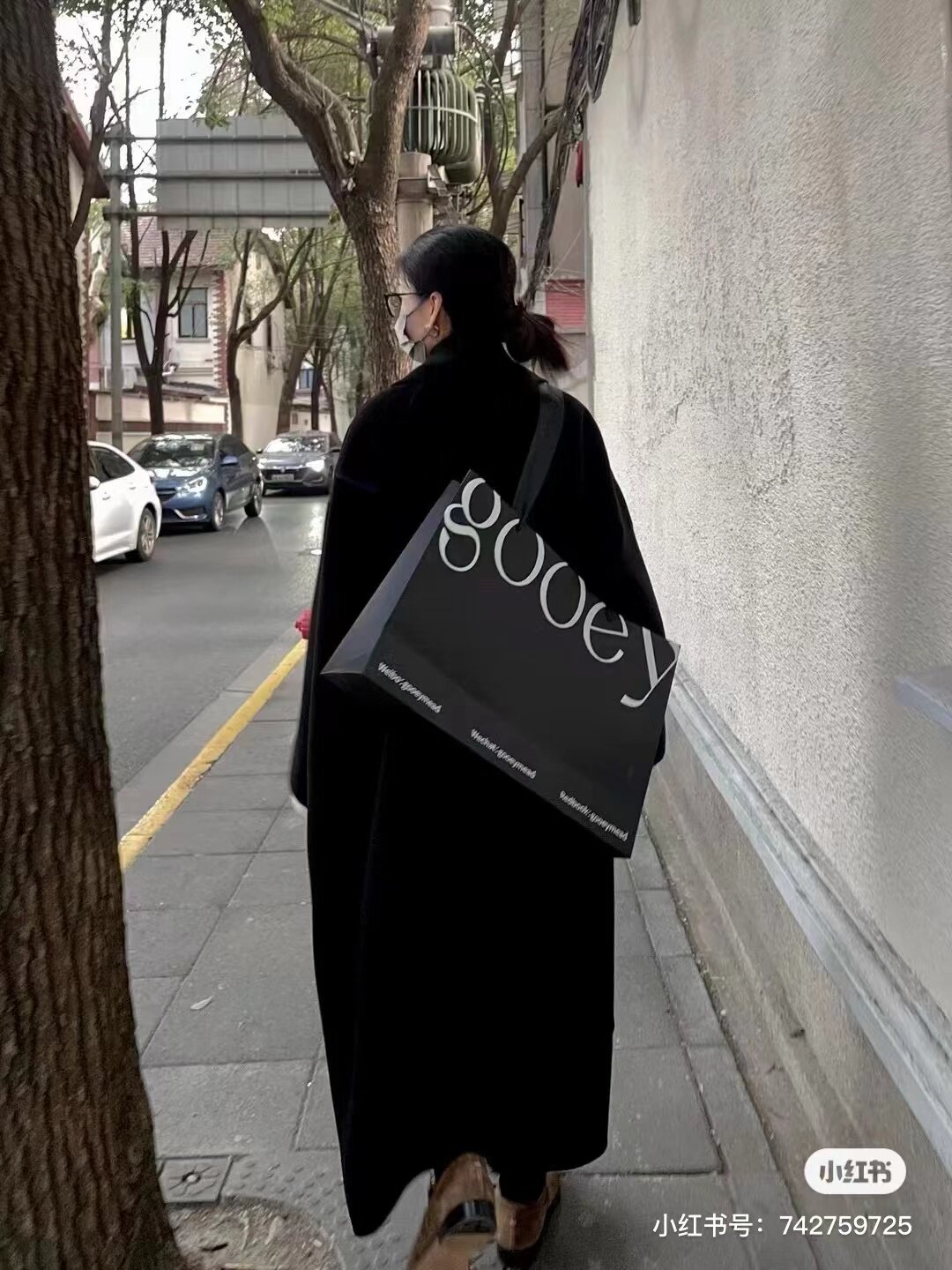 高档加厚购物袋黑白色服装纸袋