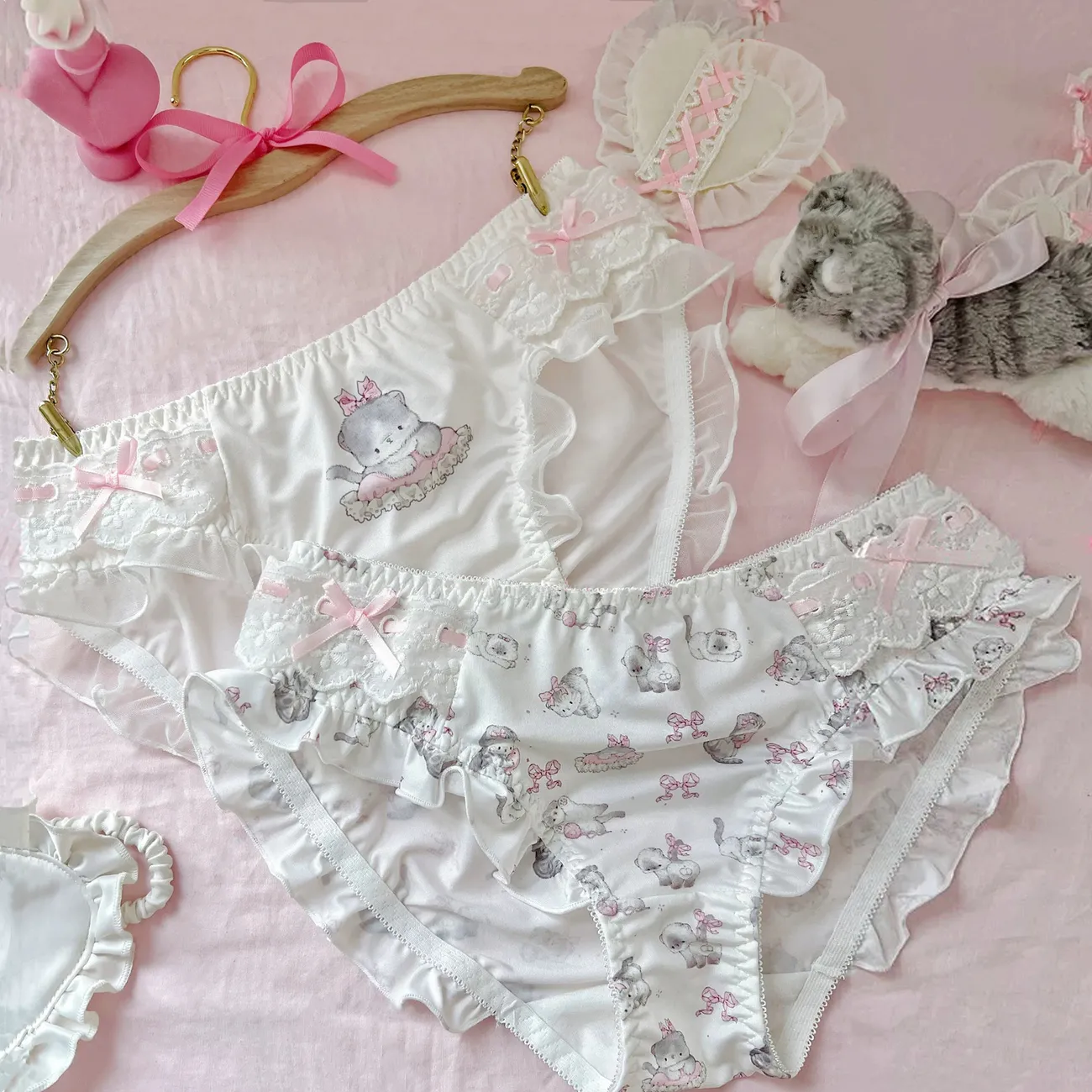 日系棉花糖小猫牛奶丝少女蝴蝶结内裤甜美可爱舒适包臀花边三角裤
