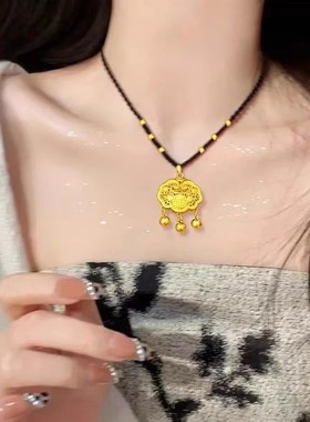 黄金色项链女新款长命锁编织绳纯金色锁吊坠送女友