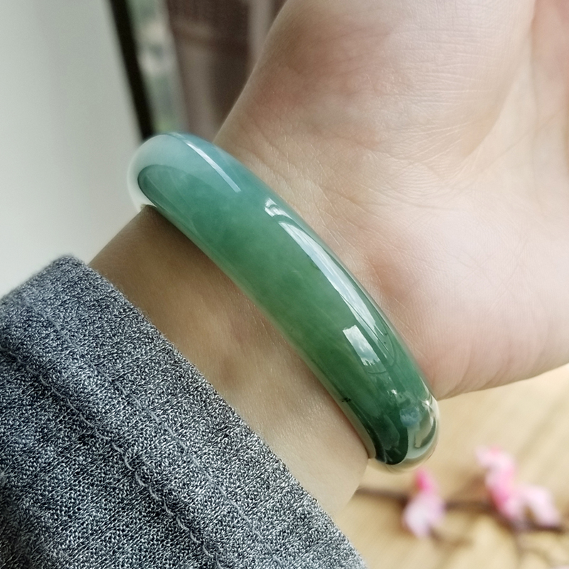 玉使翡翠手鐲女貴妃玉鐲子緬甸冰糯種a貨天然飄花送媽媽凈色