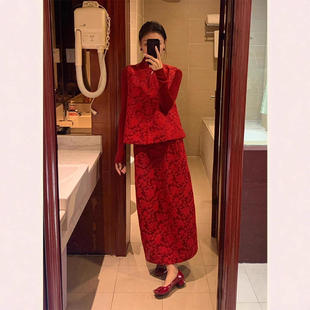 现货大方得体一整套新中式 裙女秋冬 订婚礼服红色印花马甲套装