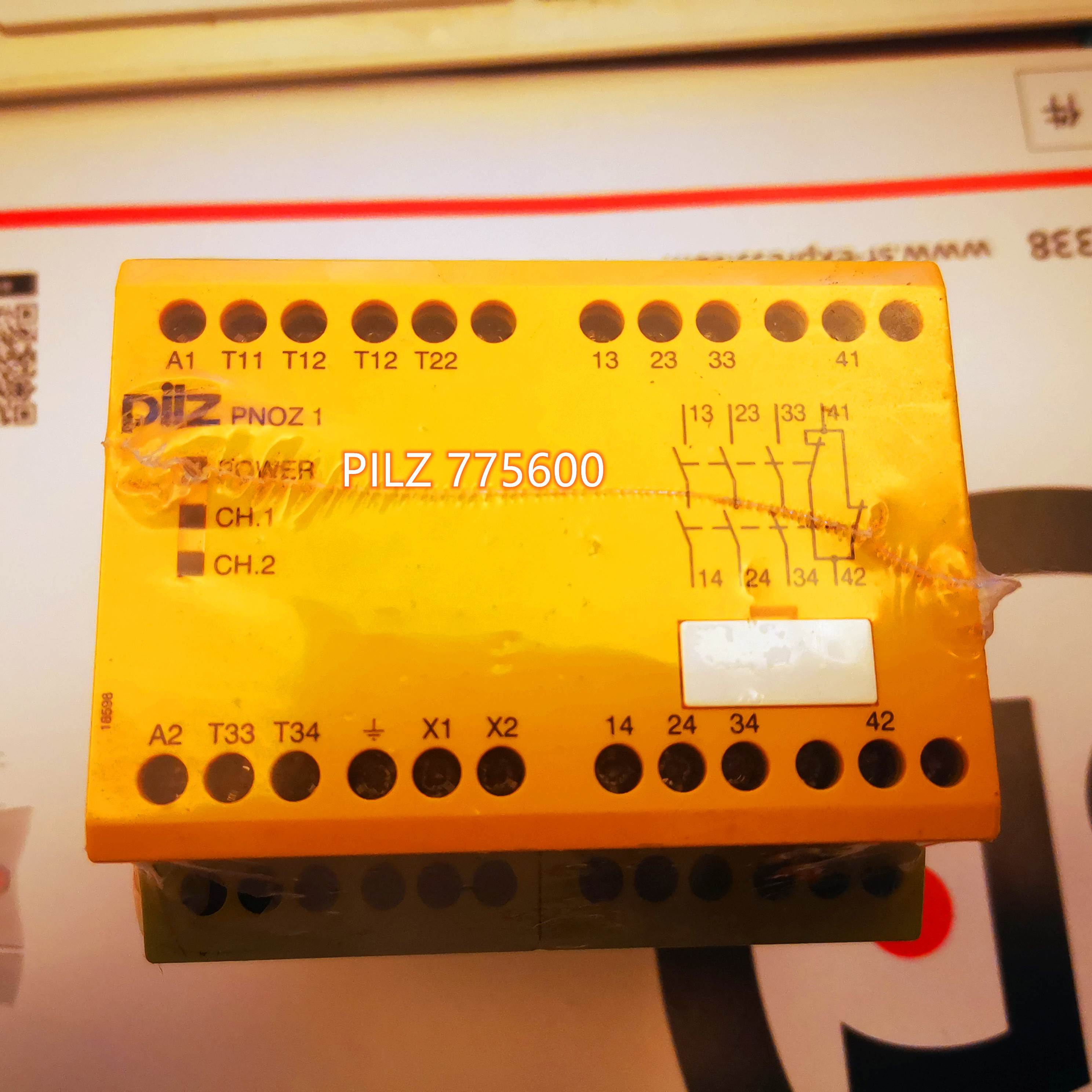 pnoz 1 24vac 775600安全继电器现货