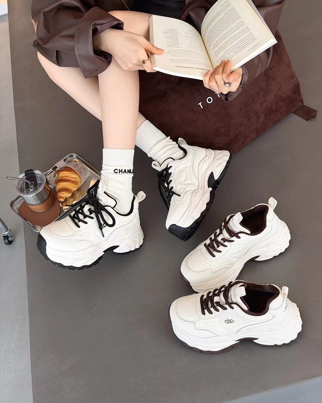 茵茵家韩版真皮轻便保暖圆头厚底增高老爹鞋女2025冬季休闲运动鞋