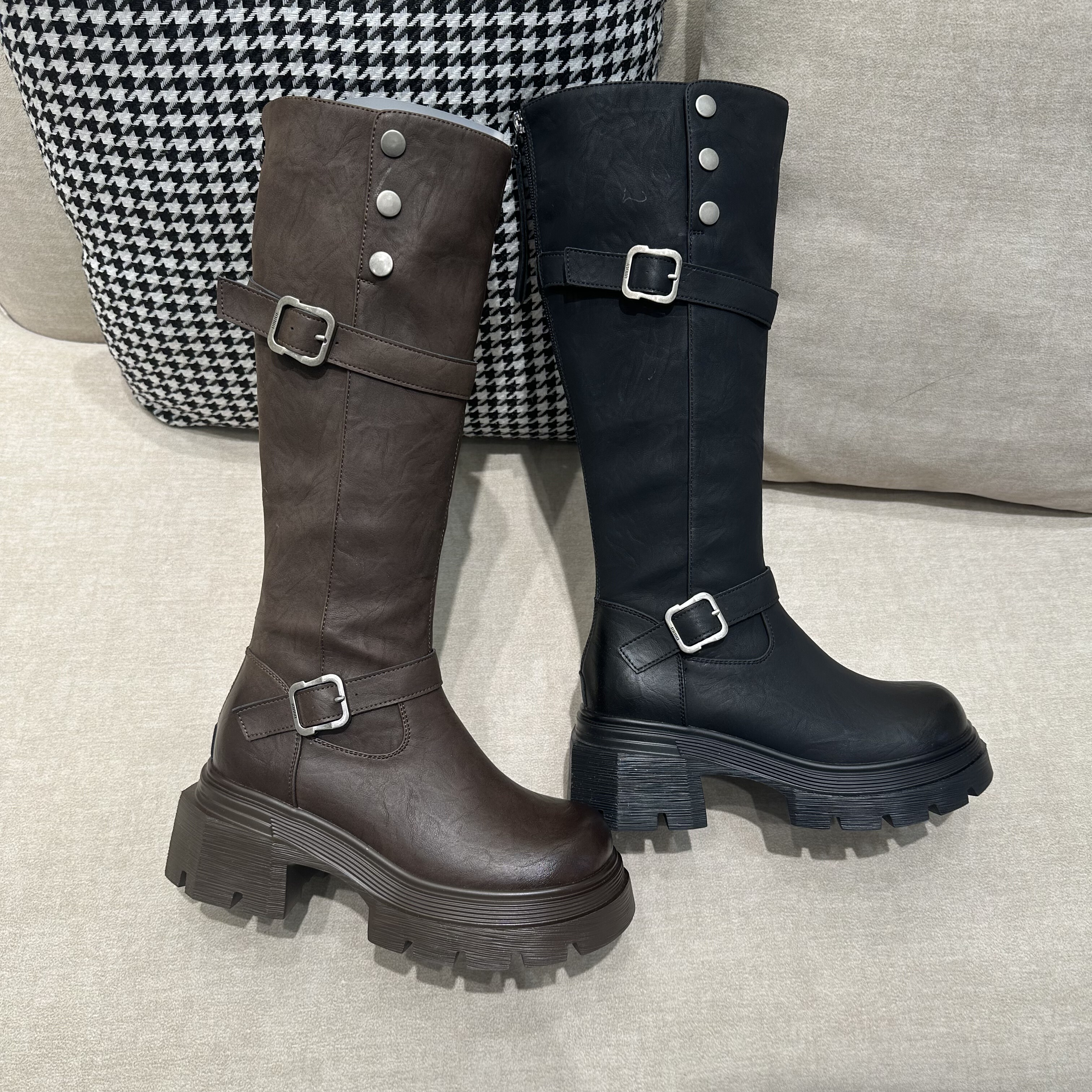 茵茵家英伦风保暖厚底增高皮带扣骑士靴女2025秋冬新款洋气长筒靴