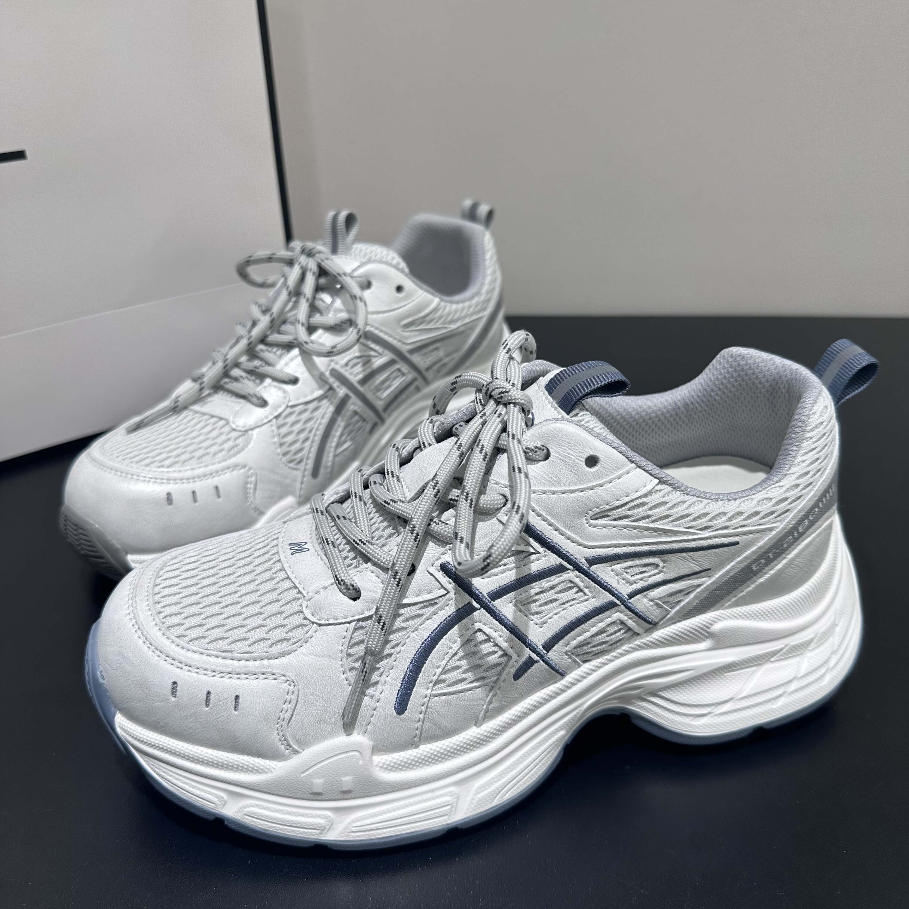 茵茵家2026春秋季新款欧洲站真皮网面透气平底老爹鞋女休闲慢跑鞋,女鞋,老爹鞋,淘宝优惠券,粉丝福利购,淘宝优惠卷