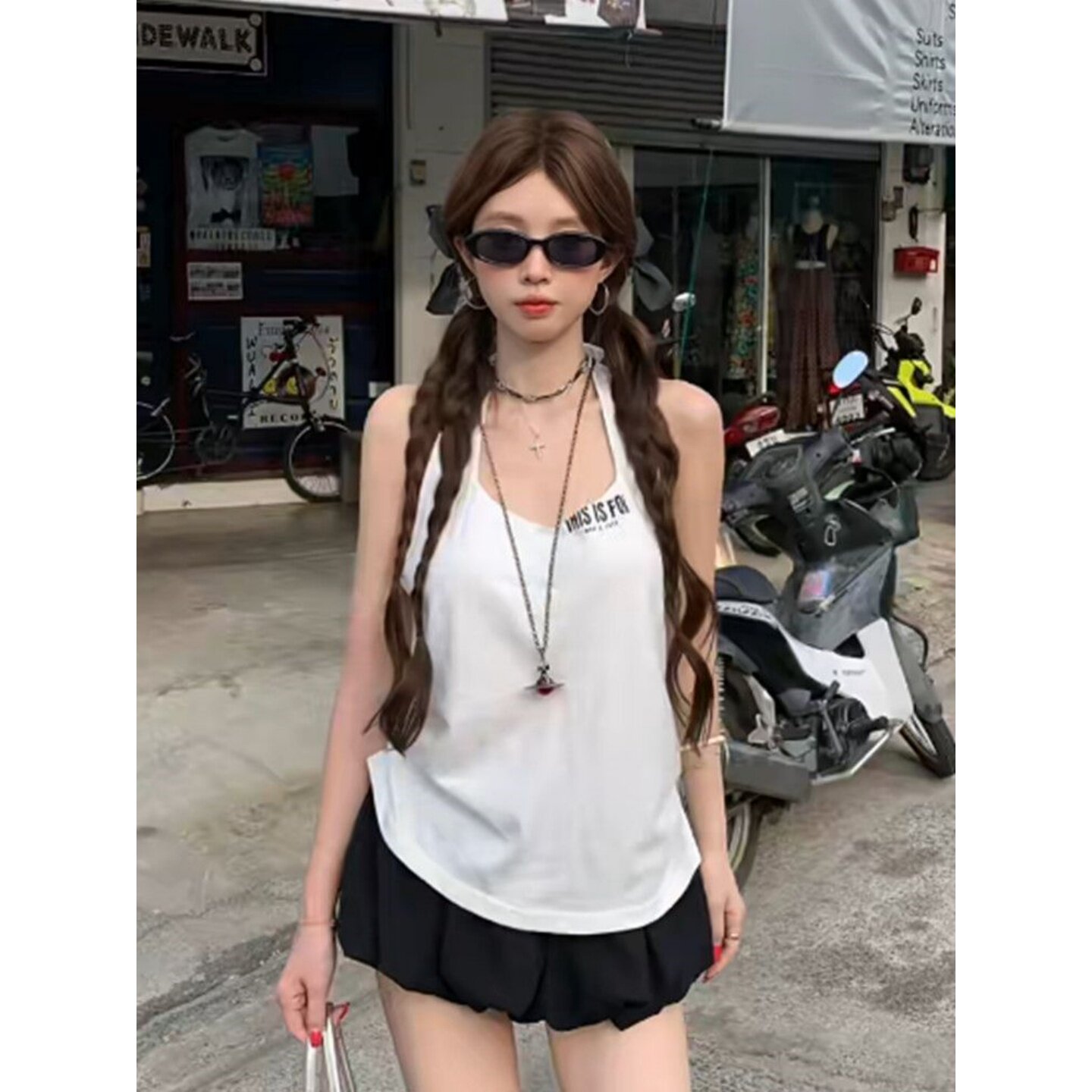 HuoHuo 超模吊带 林娜琏同款2026春夏新款女亲肤宽松挂脖露背吊带