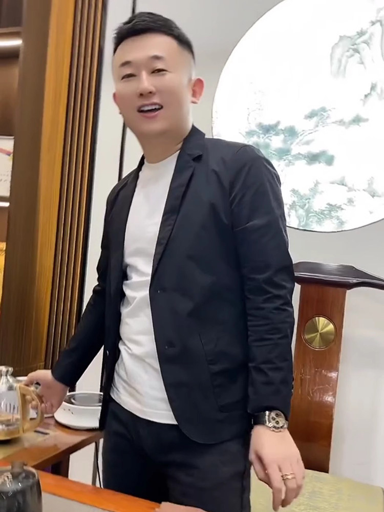 潮牌西服男士秋季高级感透气外套双粒单排扣百搭休闲商务长袖上衣