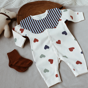 婴姿婴儿连体衣春秋纯棉爱心长袖爬服宝宝满月衣服新生儿外出哈衣