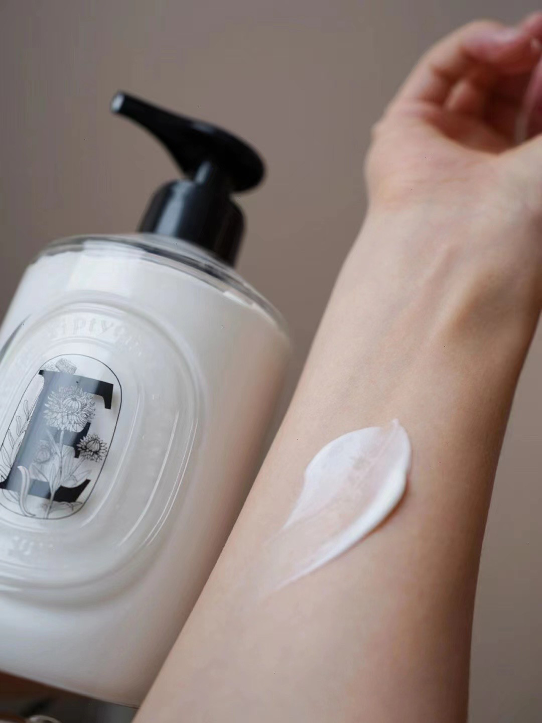 diptyque蒂普提克丝绒护手霜350ml护手乳现货