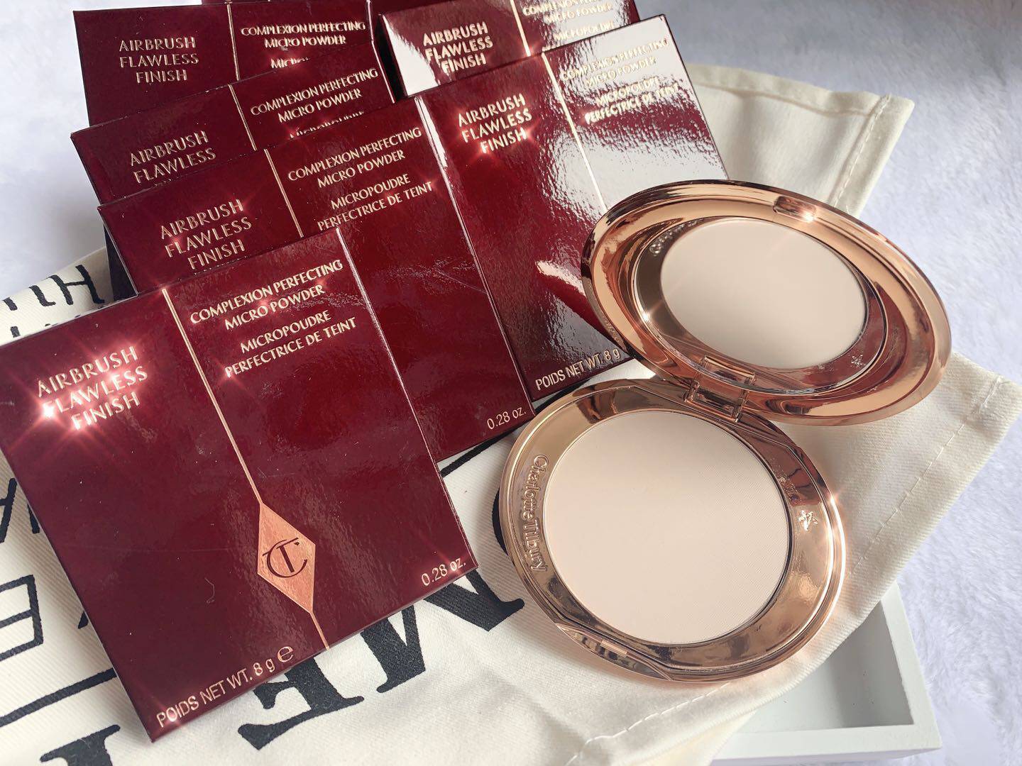 Charlotte tilbury CT Make up Oil control Honey powder goods in stockin the Makeup/Perfume/Beauty tools , Powder/Loose  category - from Buy2taobao.com to provide professional Taobao agent buy service