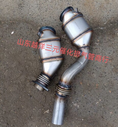 适用于宝马F90 F80 F82 F83 M2C M3 M4 M5三元催化头段原装位正厂