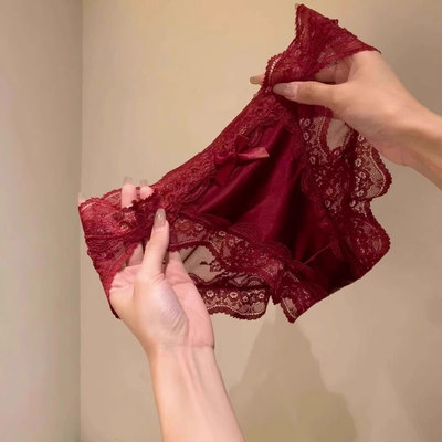 低腰抗菌显白色缎面蕾丝花边