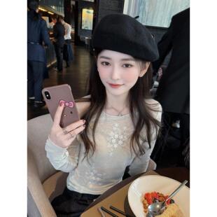 韩系漂亮白色花朵刺绣针织打底衫女早春绝美设计感内搭短款小上衣