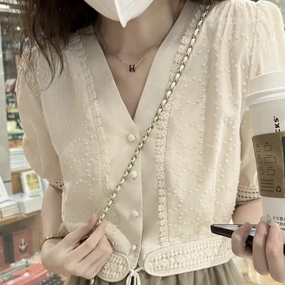 宽松型通勤单排多扣短袖衬衫