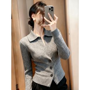 显瘦百搭高级感针织衫 时尚 修身 新款 上衣 松弛感翻领灰色毛衣女秋季