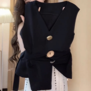 新款 上衣女2025夏季 纽扣收腰显瘦百搭背心 设计感V领气质无袖 法式