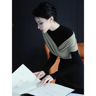 设计感黑色交叉拼接针织衫女2025秋季新款修身显瘦套头长袖上衣潮