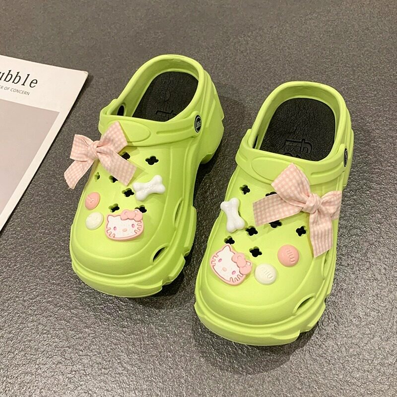 可爱卡通新款松糕底洞洞鞋女夏季