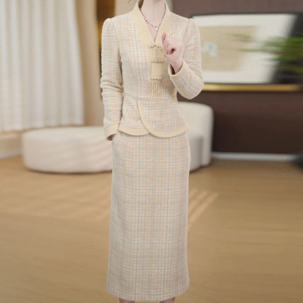 高级雪花绒上衣搭半身裙女2025秋冬季修身显瘦减龄中长款保暖套装