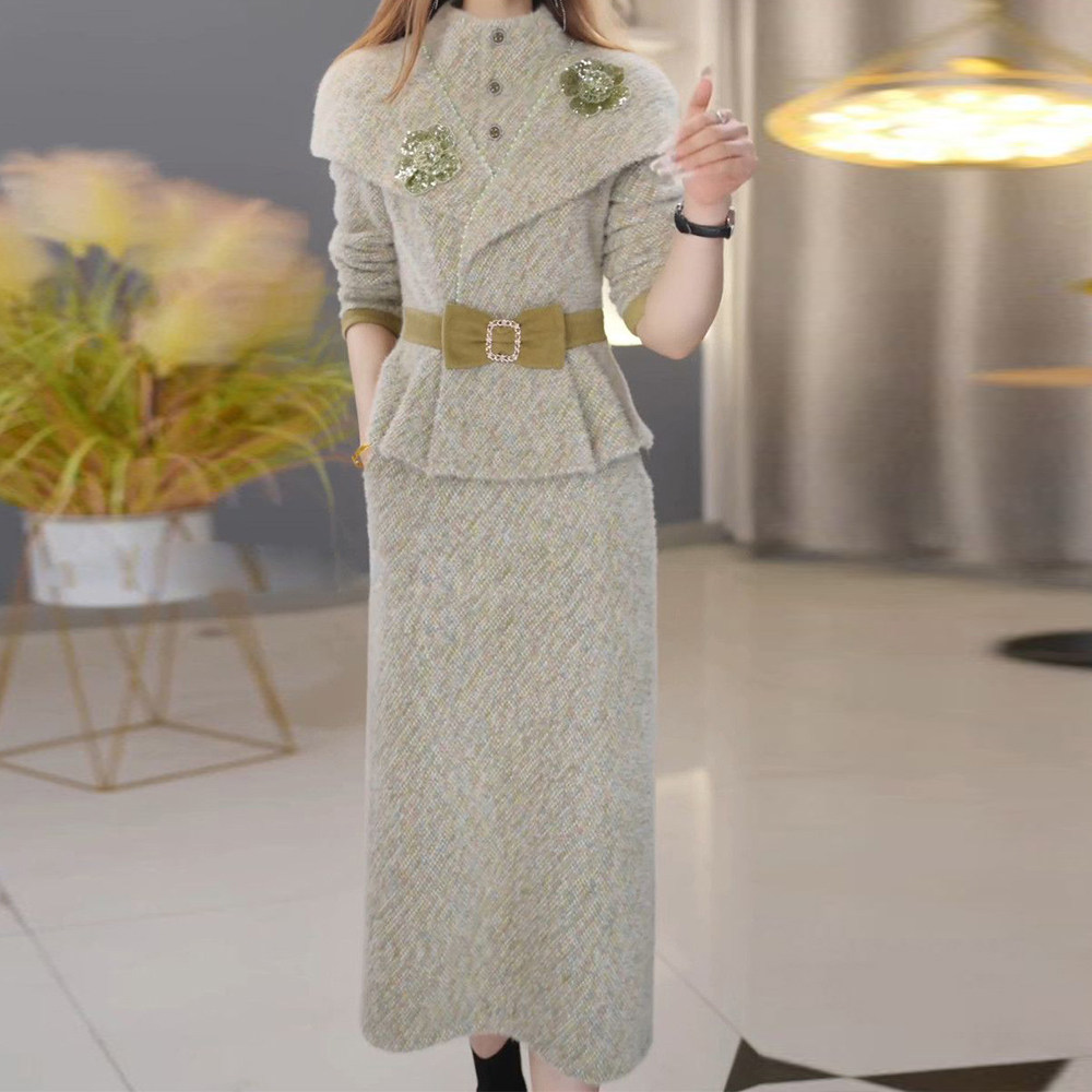 高档雪花绒小衫搭半身裙女2025秋冬季修身显瘦遮肚中长款保暖套装