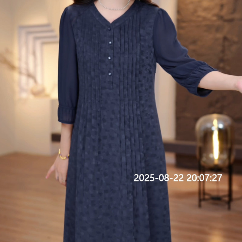 蓝色大码高端气质百搭宽松连衣裙2025秋季新款修身显瘦中长款裙子