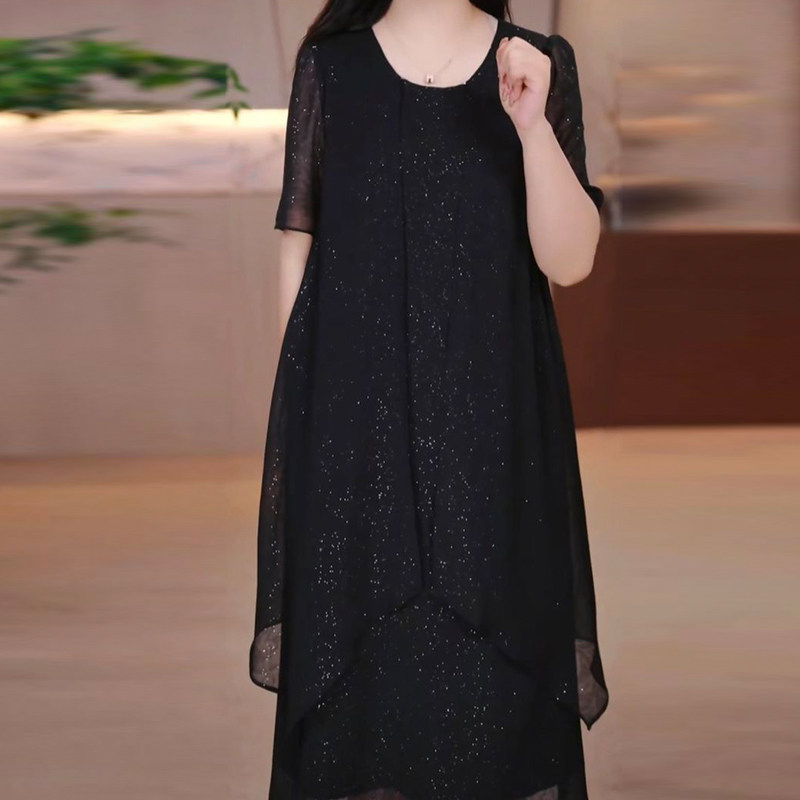新款时尚减龄宽松显瘦礼服裙子