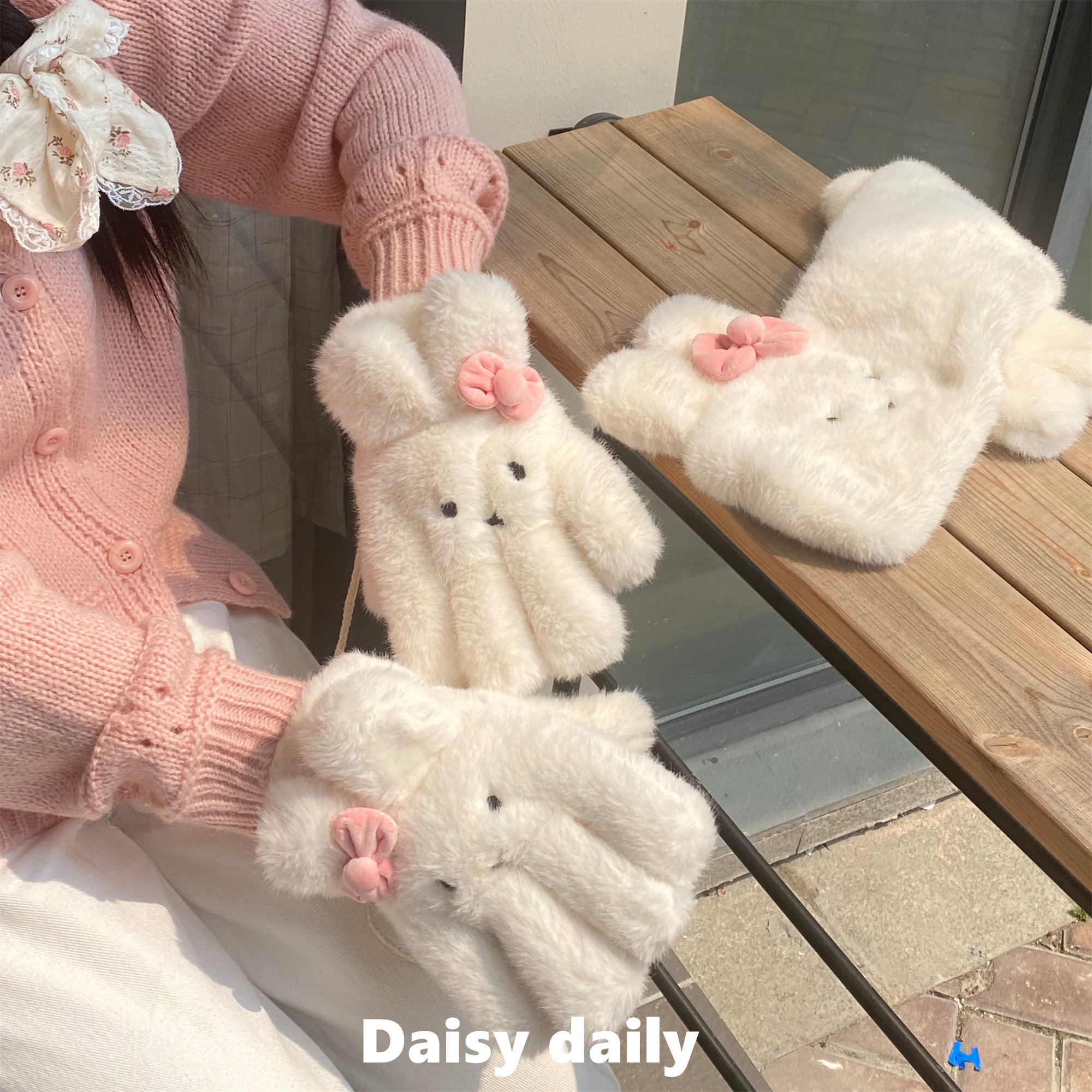 可爱小兔连指手套冬季女生高颜值东北玩雪加绒加厚防寒保暖棉手套