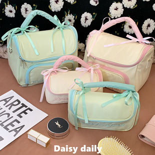 大容量分区化妆包女2025新款 便携化妆品收纳包可爱旅行防水洗漱包