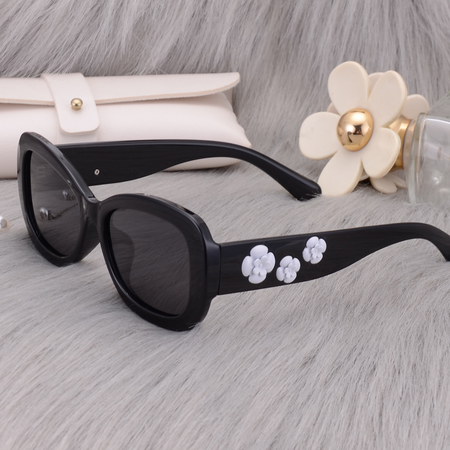 复古方框墨镜女黑色花朵小脸偏光太阳镜高级感拍照防晒眼镜粉色,ZIPPO/瑞士军刀/眼镜,太阳眼镜,淘宝优惠券,粉丝福利购,淘宝优惠卷