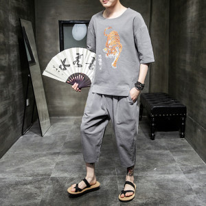 特价2026夏风 老虎头刺绣 短袖T恤+七分裤套装A1038-P50图片