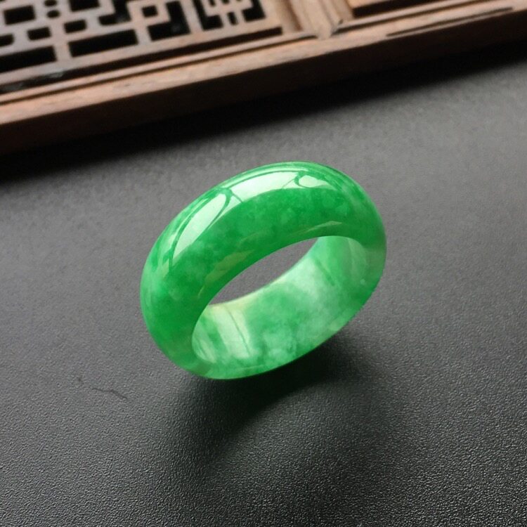 缅甸满绿翡翠干青铁龙生戒指祖母绿翡翠色玉石扳指戒指指环男女款